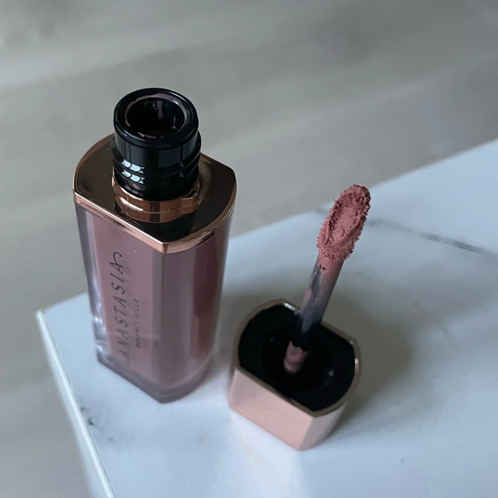 Anastasia Beverly Hills Lip Velvet Mousse Liquid Lipstick Pure Hollywood